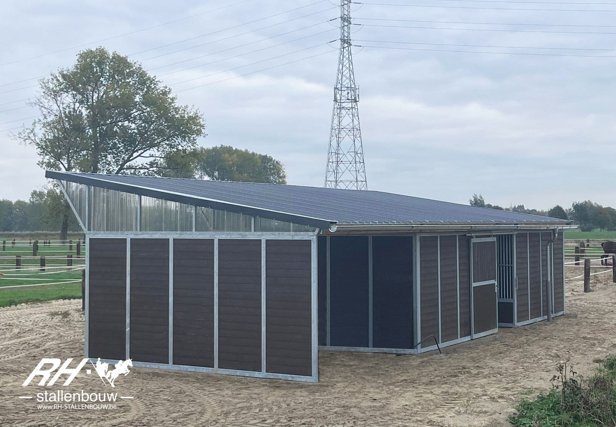 Nieuwe Basic+ buitenstallen met voedergang - afbeelding 2
