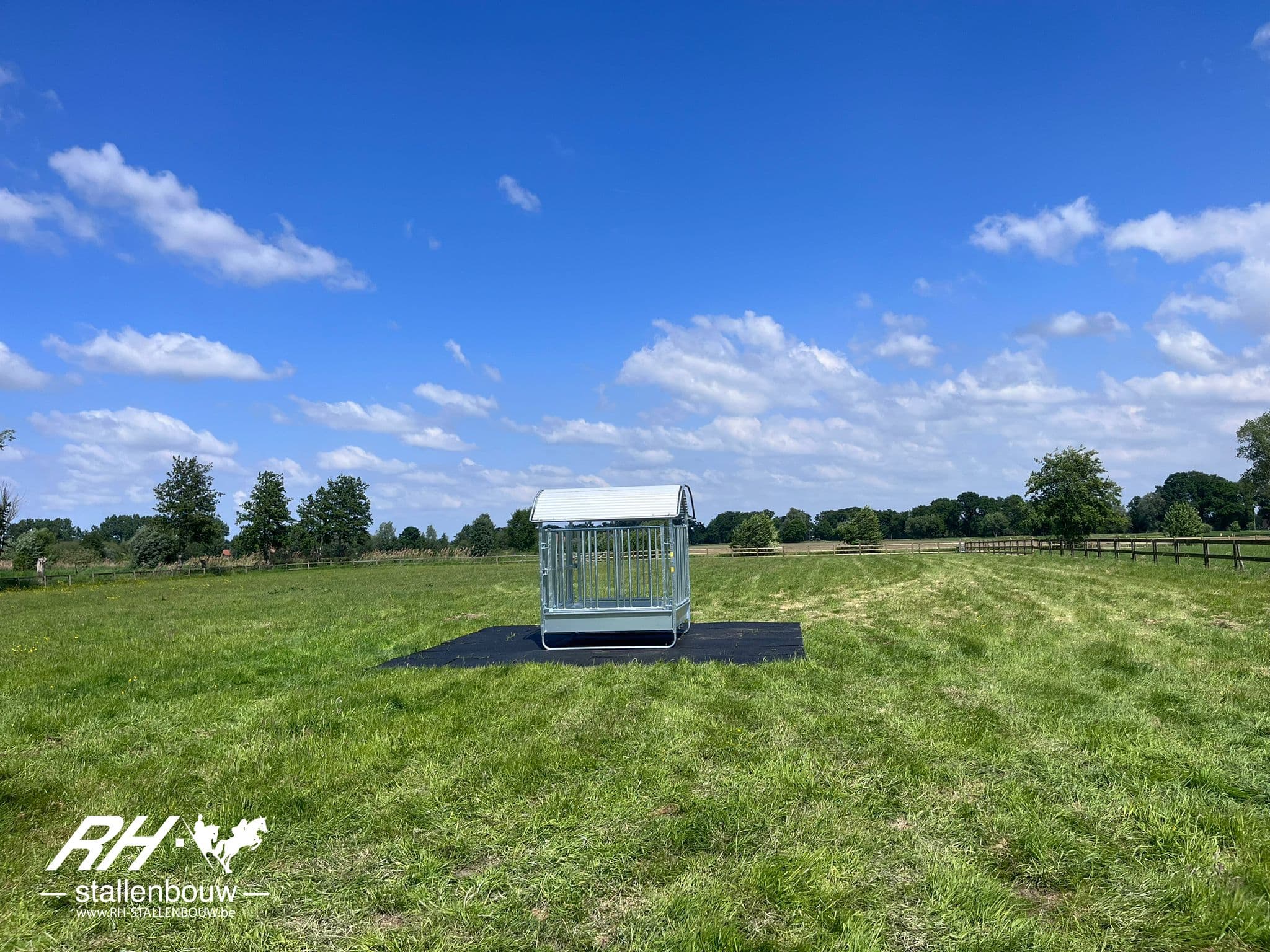 Dubbele schuilstal met onderhoudsvrije kunststof planken - afbeelding 7
