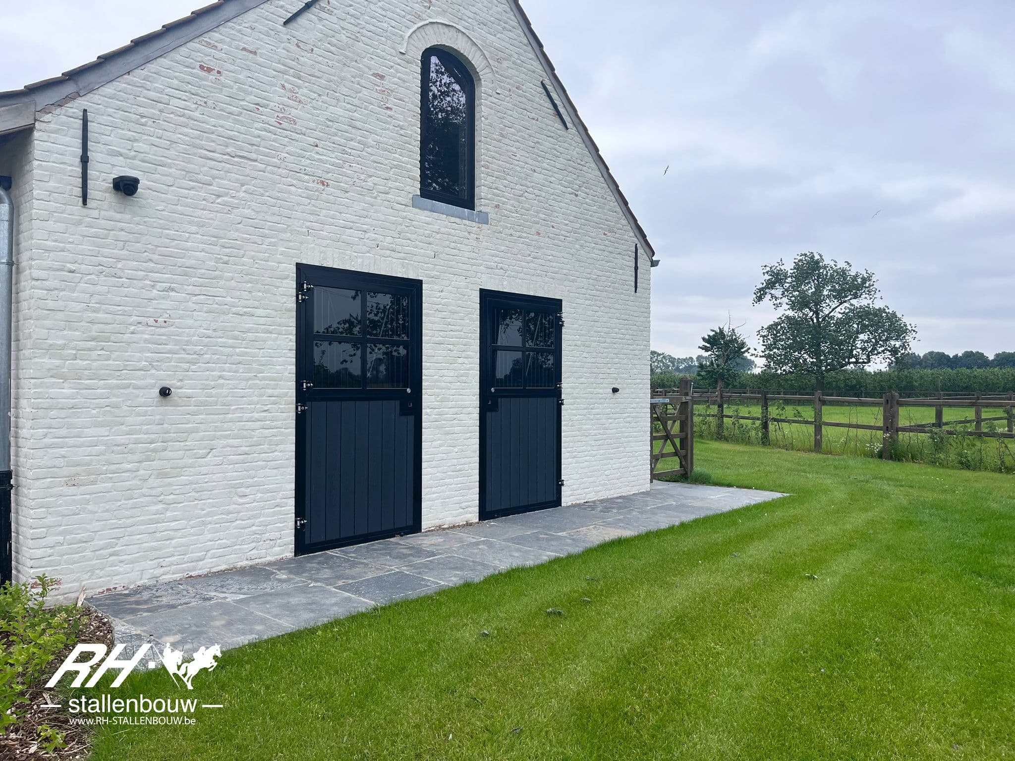 Deuren, Stallen & omheining - afbeelding 1