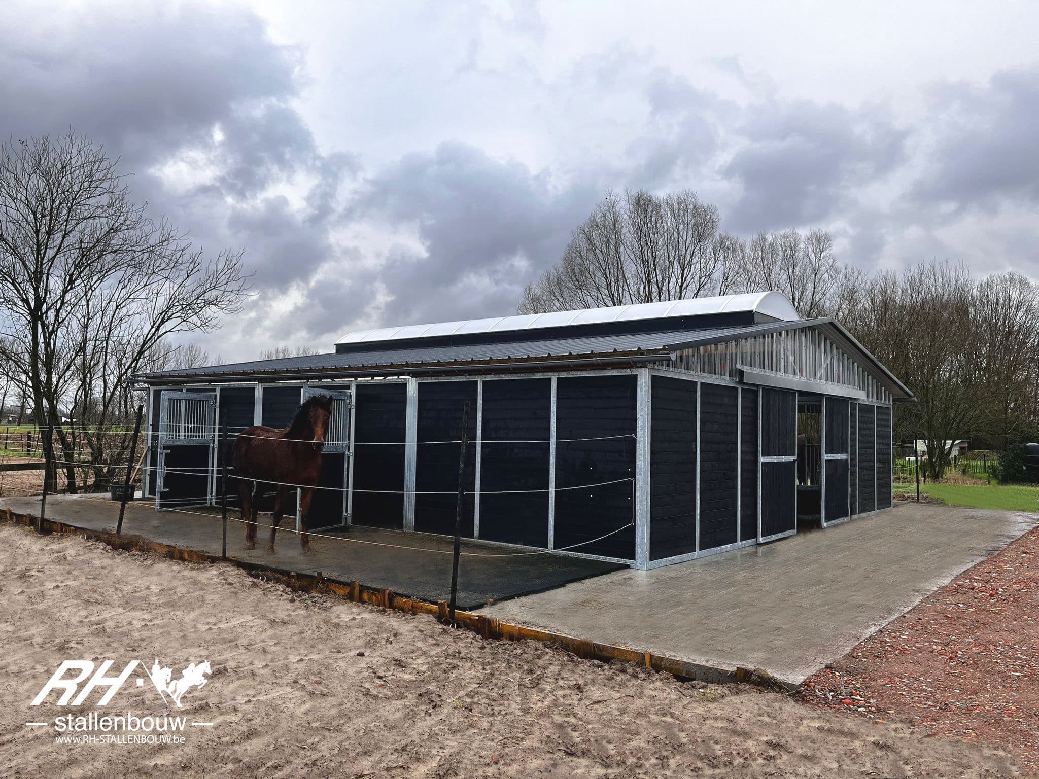 Systeemstal met een lichtstraat te Temse - afbeelding 3