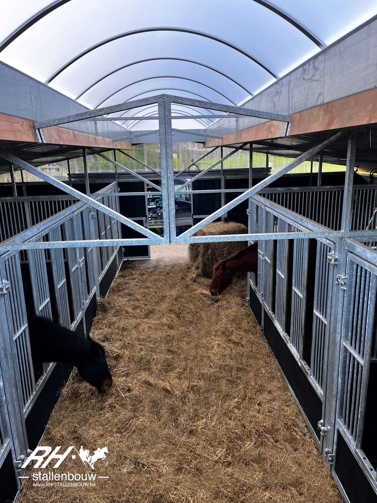 Systeemstal met een lichtstraat te Temse - afbeelding 5