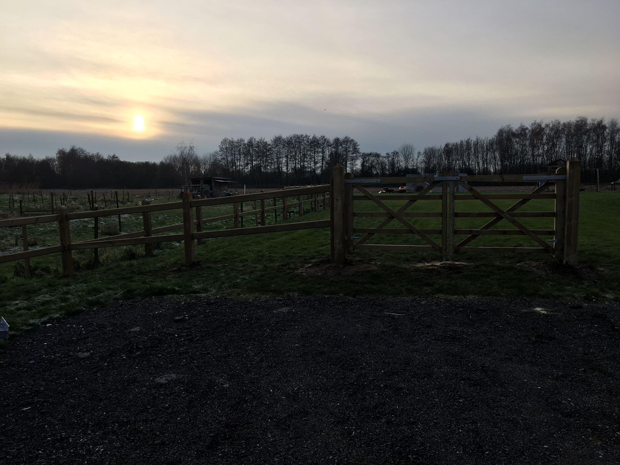 Square Prestige met 2 liggers en dubbele poort te Verrebroek - afbeelding 1