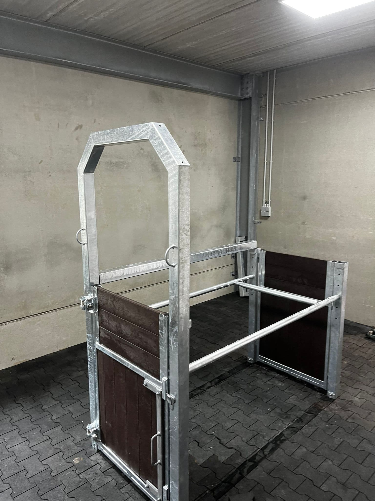 Opvoelbox op vraag van klant - afbeelding 1