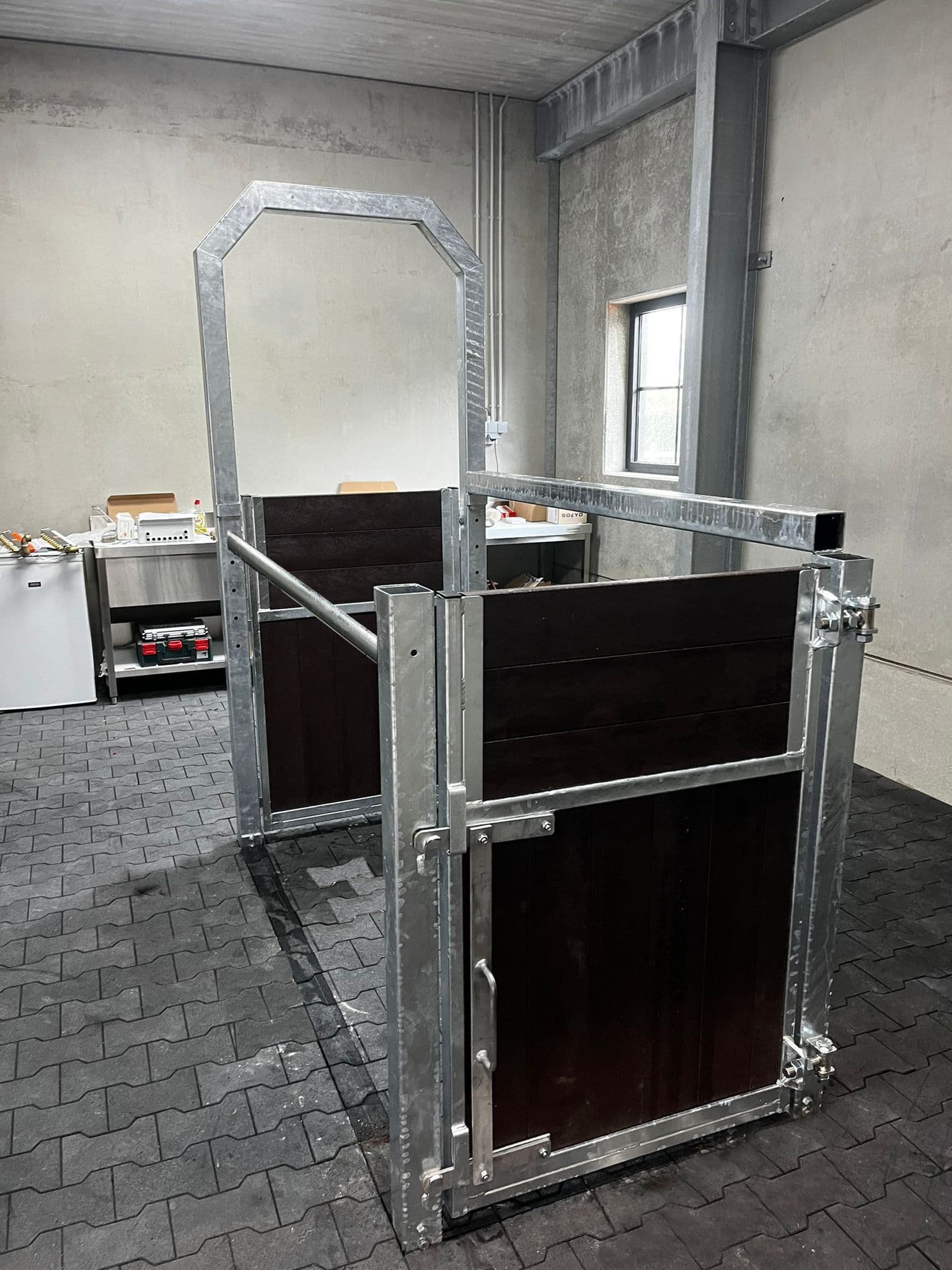 Opvoelbox op vraag van klant - afbeelding 2