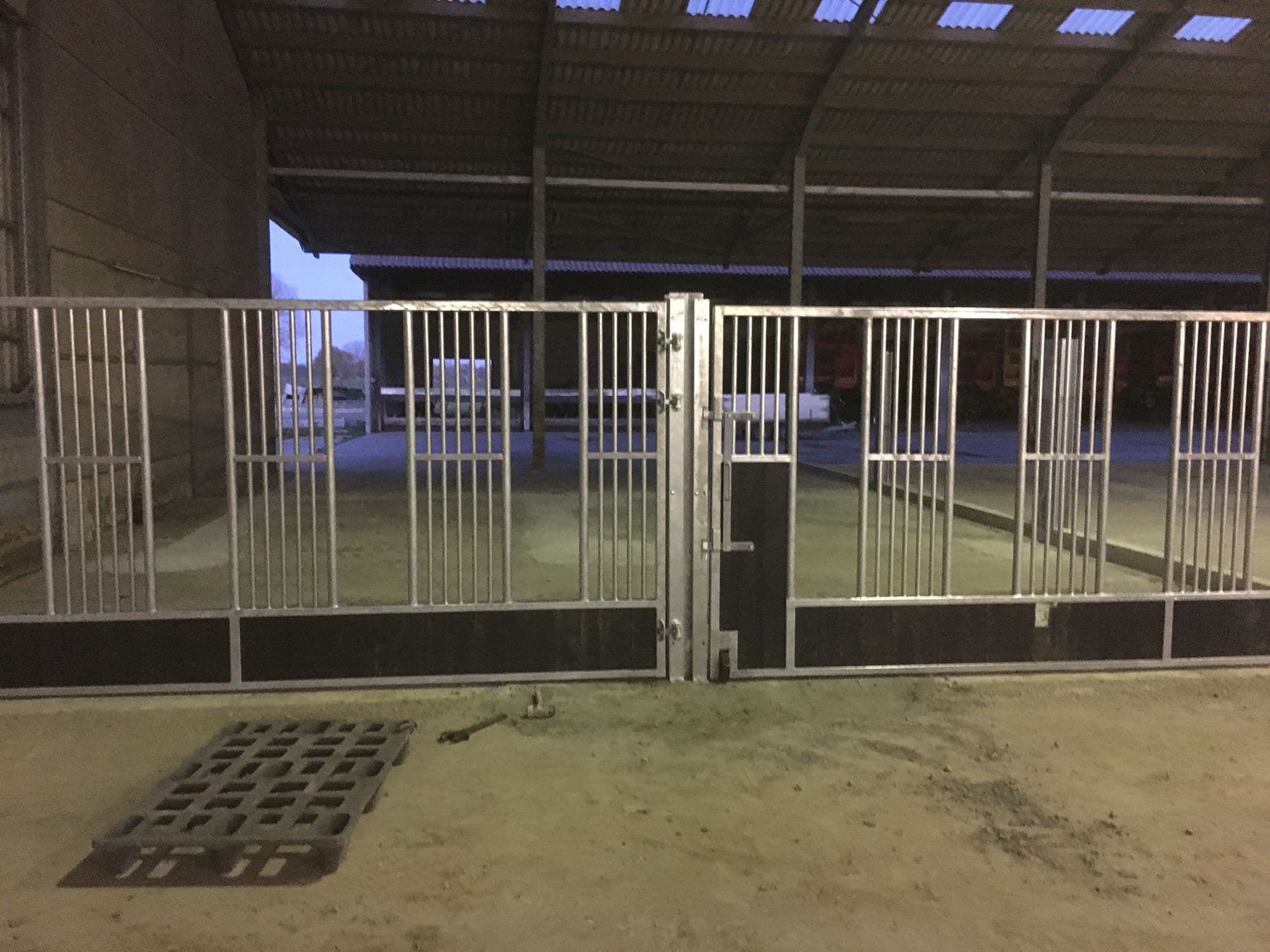 Voorwanden voor JW stables - afbeelding 1